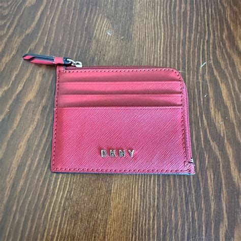 dkny card holder heart of ny.